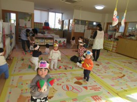 2/3(火)豆まきしたよ(乳児)